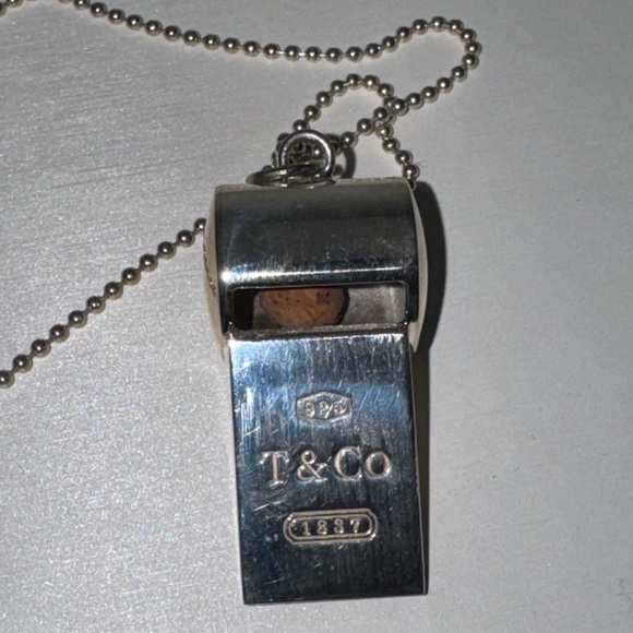 TIFFANY & CO 1837 WHISTLE - STERLING SILVER 100% AUTHENTIC RARE MINT CONDITION - Picture 6 of 16